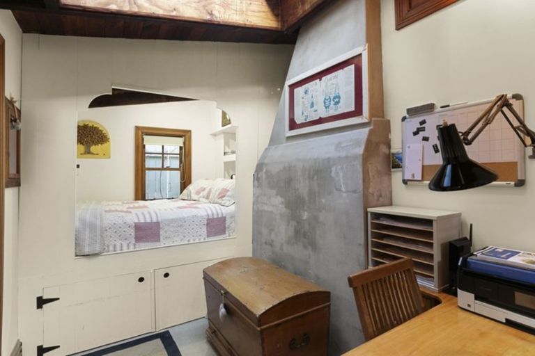 Photo of property in 28 Ascot Street, Thorndon, Wellington, 6011