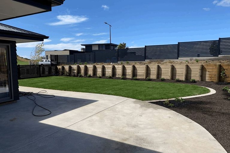 Photo of property in 4 Edenmore Terrace, Fitzherbert, Palmerston North, 4410