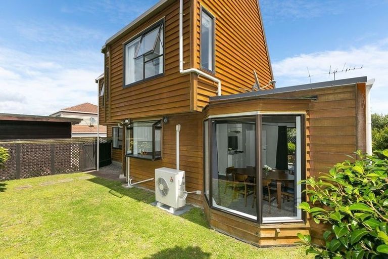 Photo of property in 48a Satara Crescent, Khandallah, Wellington, 6035