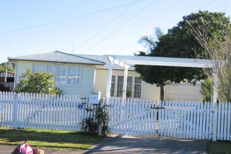 Photo of property in 36 Fernaig Street, Papakura, 2110