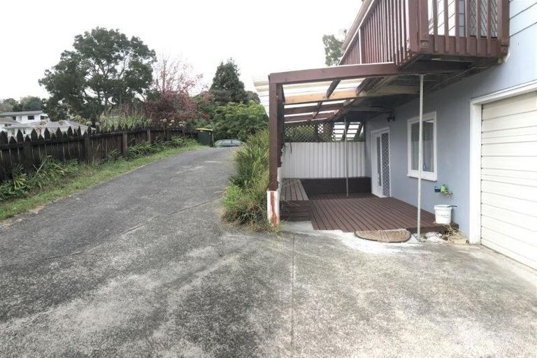 Photo of property in 2/20 Beaudine Avenue, Glenfield, Auckland, 0629