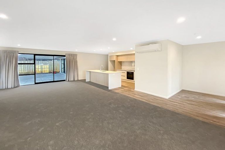 Photo of property in 27 Gemstone Place, Rolleston, 7615