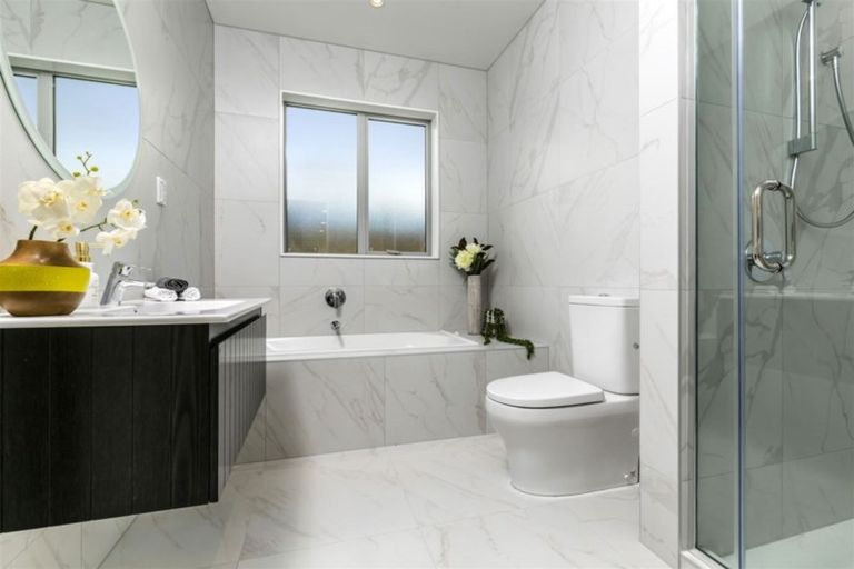 Photo of property in 39 Nobilo Road, Kumeu, 0810