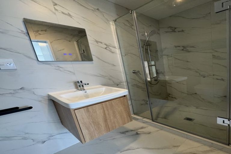 Photo of property in 14a Elcoat Avenue, Te Atatu South, Auckland, 0610