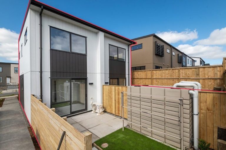 Photo of property in 43 Nga Pona Toru Road, Flat Bush, Auckland, 2019