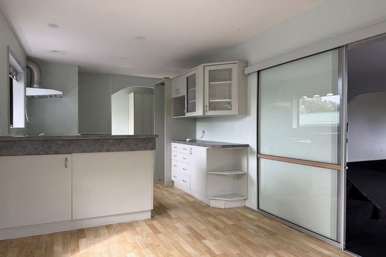 Photo of property in 10 Oakhurst Place, Russley, Christchurch, 8042