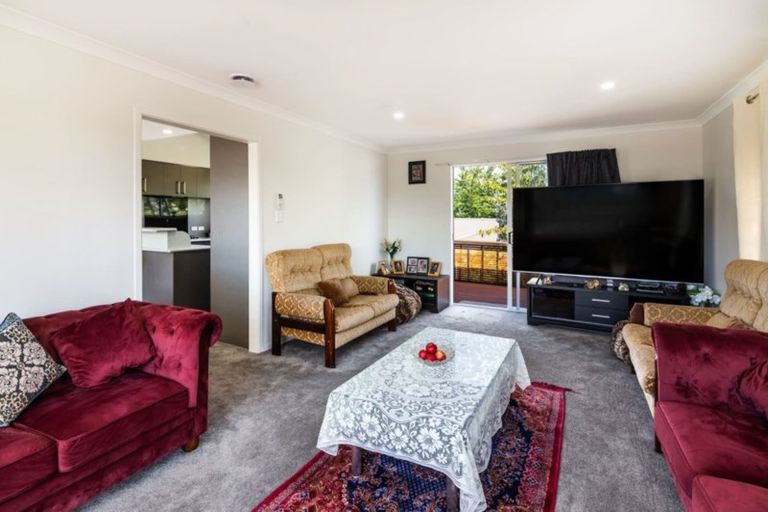 Photo of property in 15 Kotare Street, Hilltop, Taupo, 3330