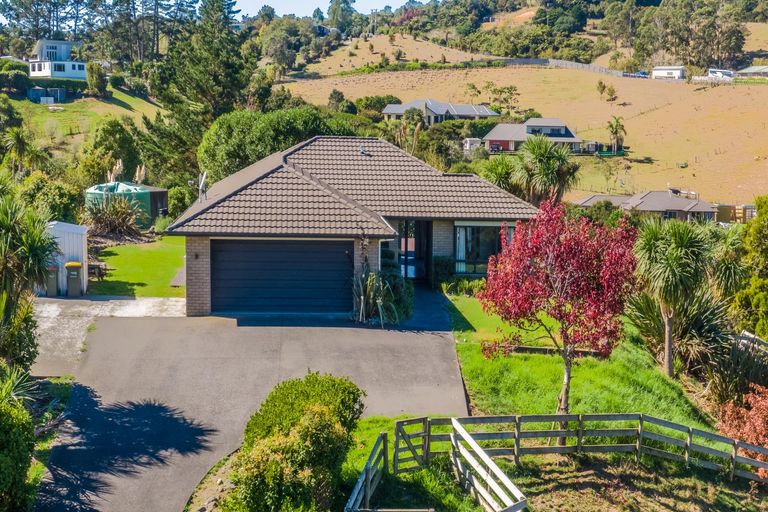 Photo of property in 797 Ponga Road, Opaheke, Papakura, 2584