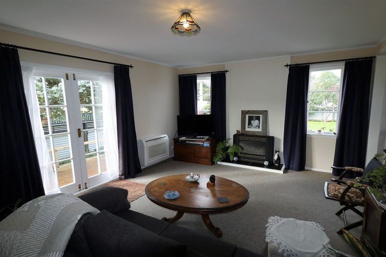 Photo of property in 64 Nelson Crescent, Carterton, 5713