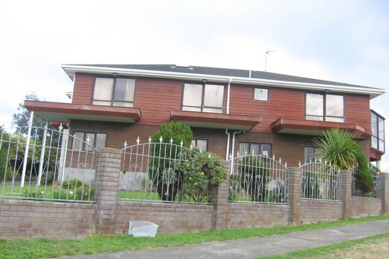 Photo of property in 56 Kaikoura Street, Maupuia, Wellington, 6022