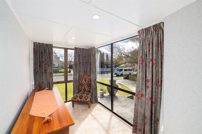 Photo of property in 28 Hudson Street, Bryndwr, Christchurch, 8053