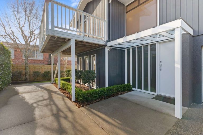 Photo of property in 2/12 Stanley Avenue, Milford, Auckland, 0620