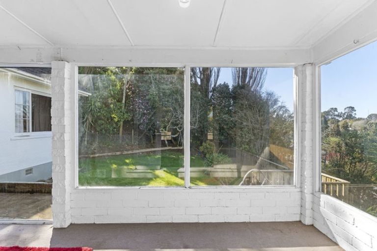 Photo of property in 20 Frankley Road, Westown, New Plymouth, 4310