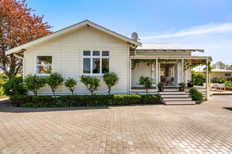 Photo of property in 3 Moeller Street, Taradale, Napier, 4112