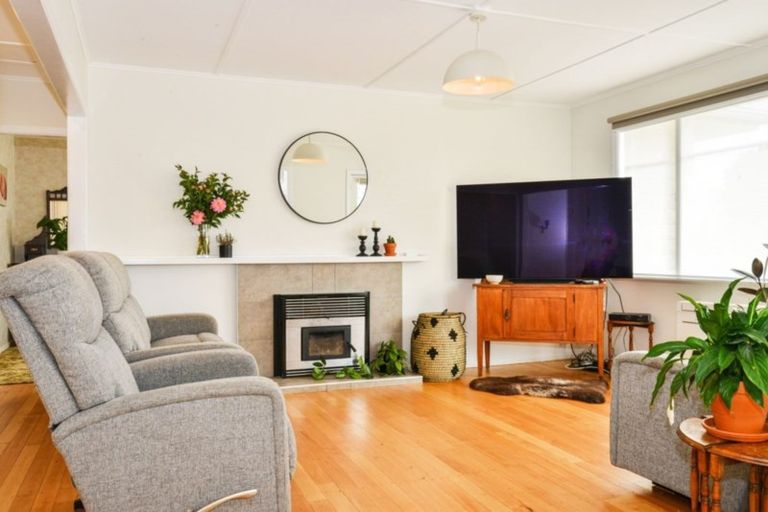 Photo of property in 1 Kiwi Street, Makaraka, Gisborne, 4010