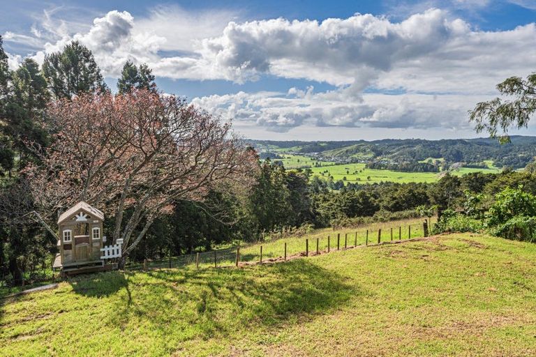 Photo of property in 400 Apotu Road, Kauri, Kamo, 0185