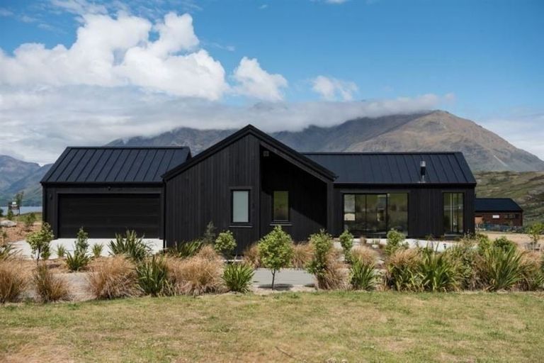 Photo of property in 60 Jacks Point Rise, Jacks Point, Queenstown, 9371