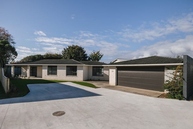 Photo of property in 2 Cypress Way, Levin, 5510