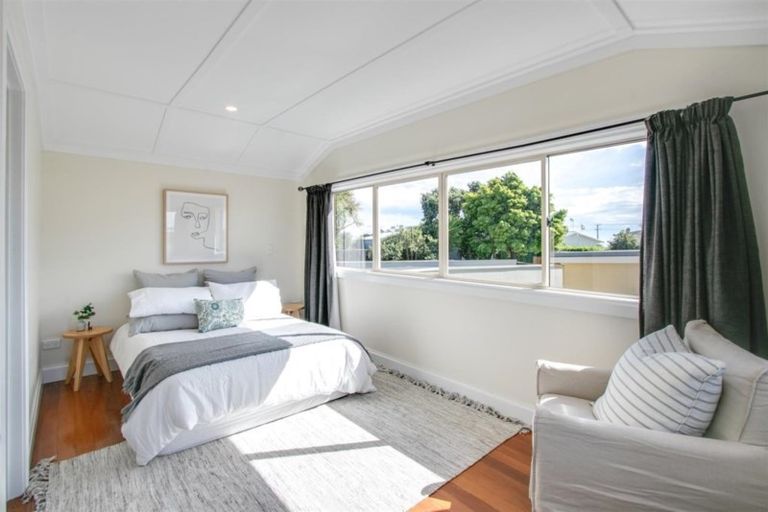 Photo of property in 20 Clifton Road, Haumoana, 4102