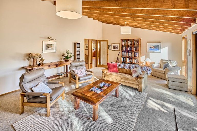 Photo of property in 25a Mt Cecil Road, Moonshine Valley, Porirua, 5381