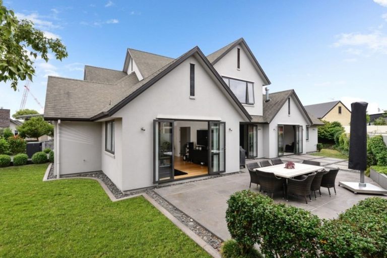 Photo of property in 2 Durham Heights, Flagstaff, Hamilton, 3210