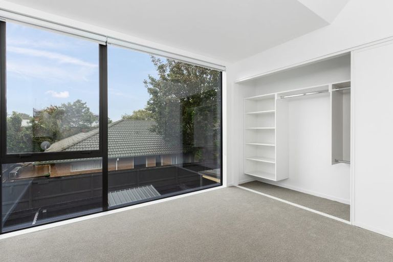Photo of property in 4/7 Grove Road, Addington, Christchurch, 8024