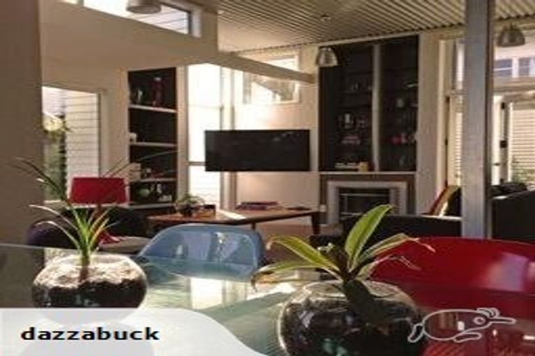 Photo of property in 6 Glentui Grove, Khandallah, Wellington, 6035