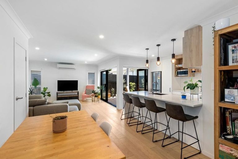 Photo of property in 125a Point Chevalier Road, Point Chevalier, Auckland, 1022
