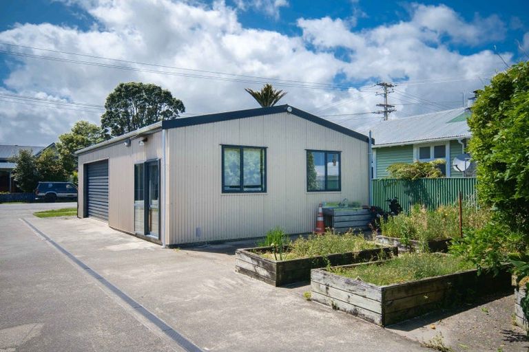 Photo of property in 42 Peel Street, Westport, 7825