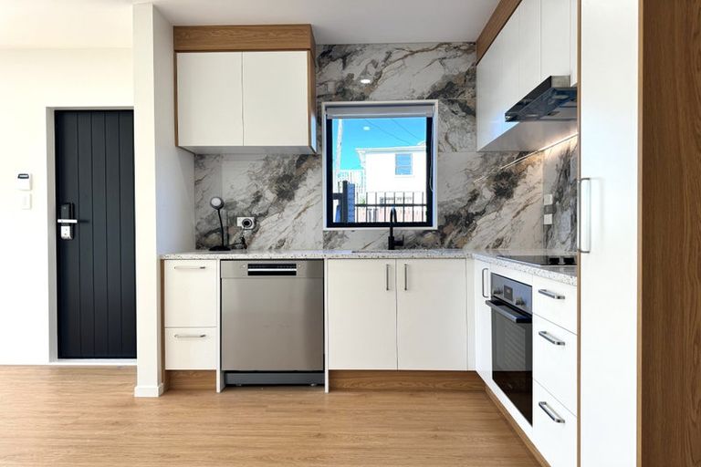 Photo of property in 70 Walters Road, Takanini, 2112