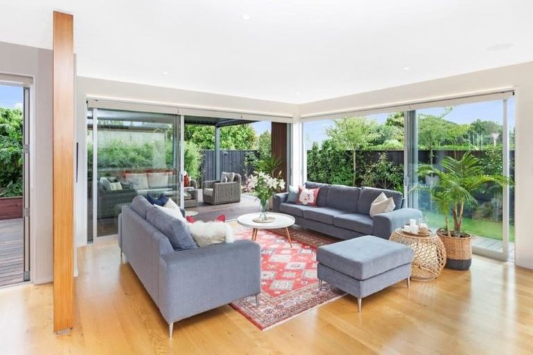 Photo of property in 143 Mays Road, St Albans, Christchurch, 8052