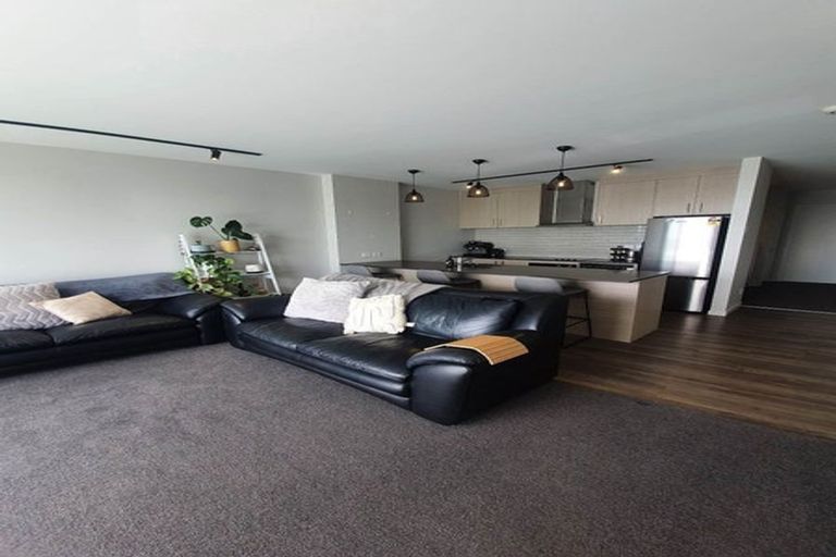 Photo of property in 10/4163 Great North Road, Glen Eden, Auckland, 0602