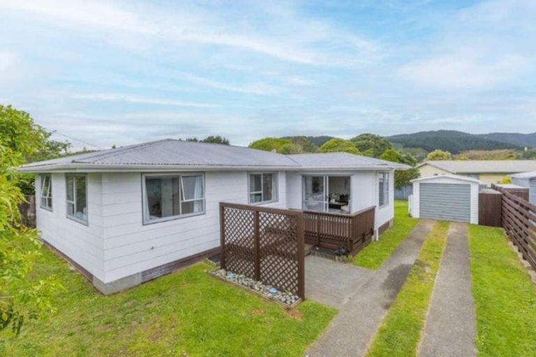Photo of property in 37 Parakai Street, Paraparaumu, 5032