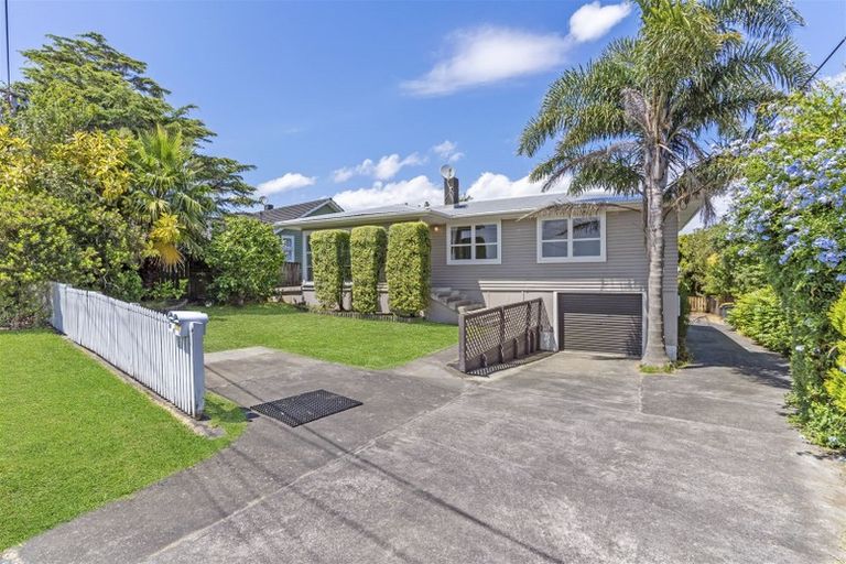 Photo of property in 1/33 Exmouth Road, Northcote, Auckland, 0627