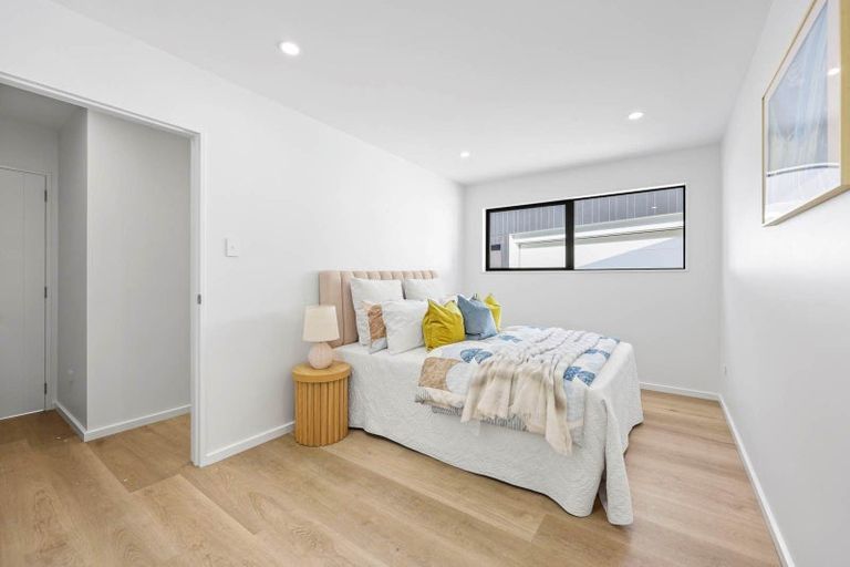 Photo of property in 40a Powrie Street, Glenfield, Auckland, 0629