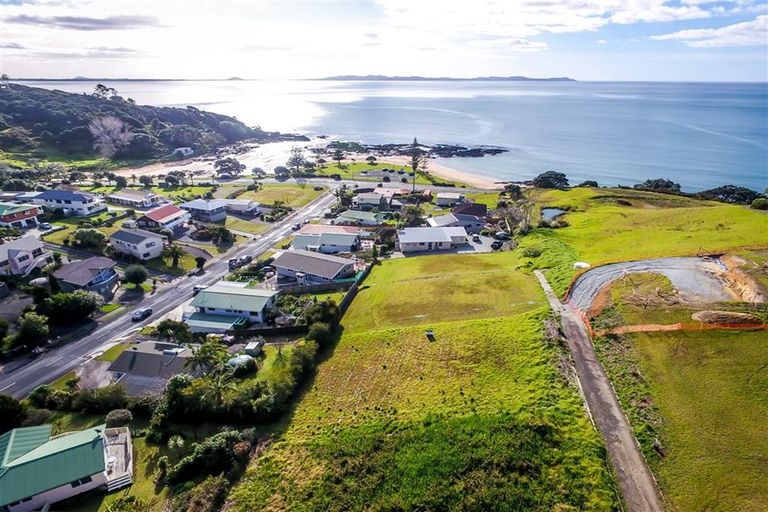 Photo of property in 36 Stratford Drive, Cable Bay, 0420