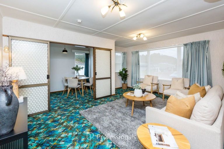 Photo of property in 11 Benge Crescent, Clouston Park, Upper Hutt, 5018