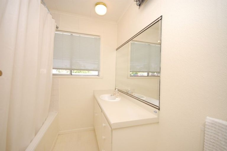 Photo of property in 51 Rokino Road, Hilltop, Taupo, 3330