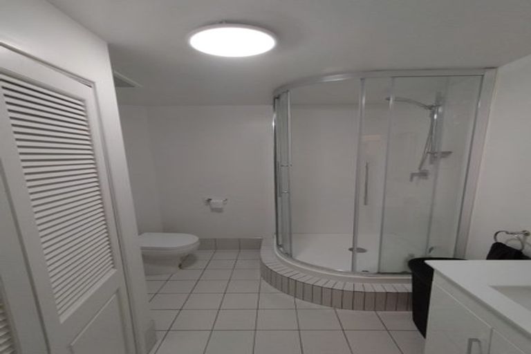 Photo of property in Mansfield Towers, 1 Grant Road, Thorndon, Wellington, 6011