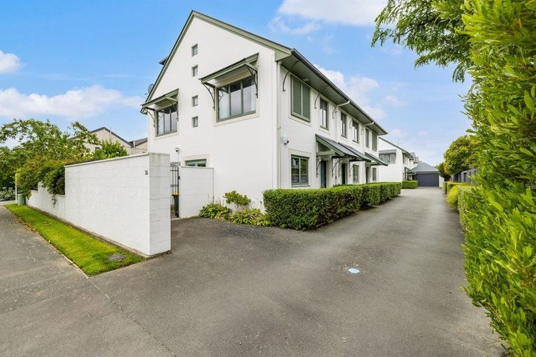 Photo of property in 2/36 Champion Street, Edgeware, Christchurch, 8013