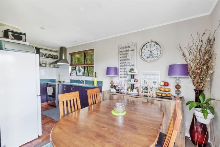 Photo of property in 56 Dominica Crescent, Grenada Village, Wellington, 6037