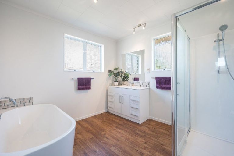 Photo of property in 12 Hollis Place, Brightwater, 7022