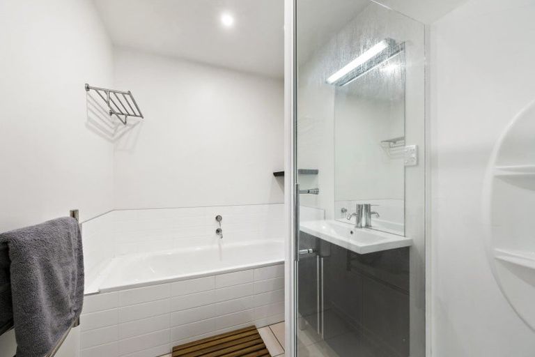 Photo of property in Altar Apartments, 61/120 Rintoul Street, Newtown, Wellington, 6021