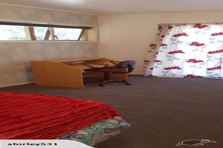 Photo of property in 2/47 Girrahween Drive, Totara Vale, Auckland, 0629