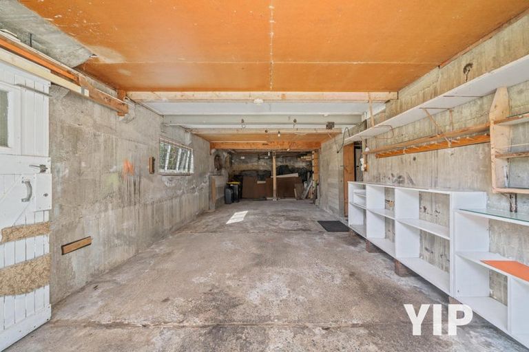 Photo of property in 17 Hollies Crescent, Johnsonville, Wellington, 6037