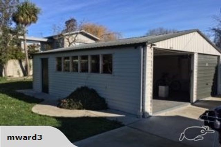 Photo of property in 72 Kahu Road, Fendalton, Christchurch, 8041