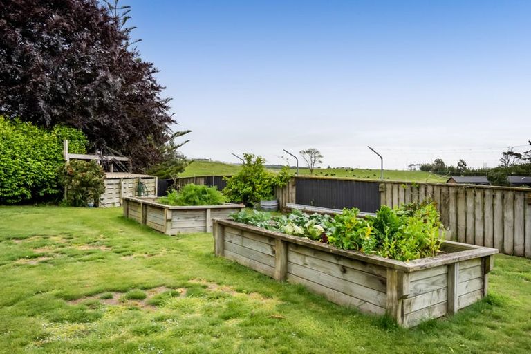 Photo of property in 218 Henwood Road, Paraite, New Plymouth, 4372