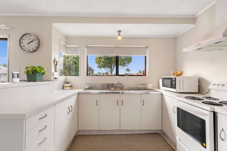 Photo of property in 8a Inverell Place, Mount Maunganui, 3116