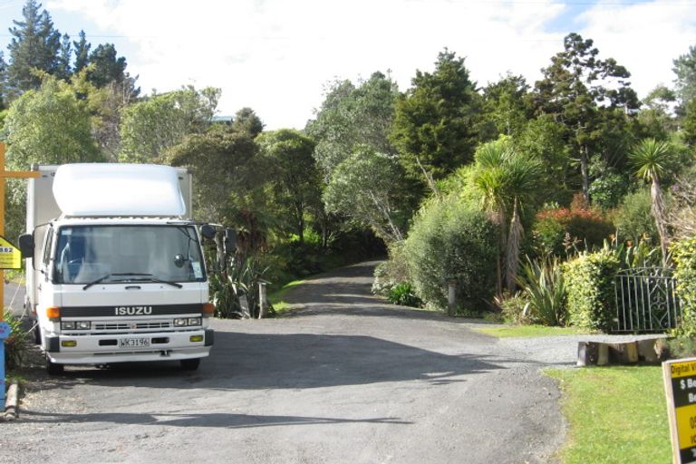 Photo of property in 124 Memorial Drive, Parahaki, Whangarei, 0112