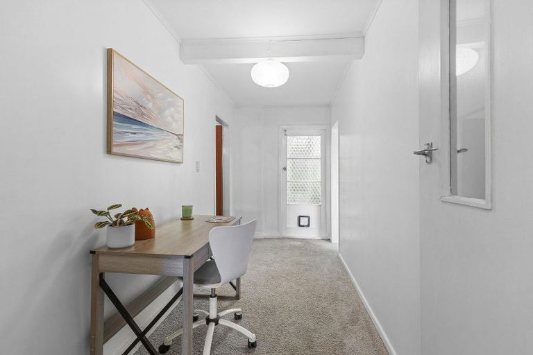 Photo of property in 3 Kimball Place, Johnsonville, Wellington, 6037